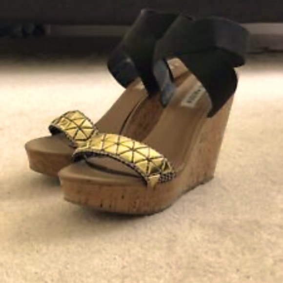 Steve Madden - Roperr Stretch Platform Wedge - Picture 7 of 7